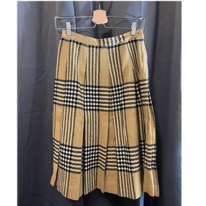 Vintage Wool Skirt Chestnut Hill by St. Mary’s Women's Pleated Plaid Skirt SMALL